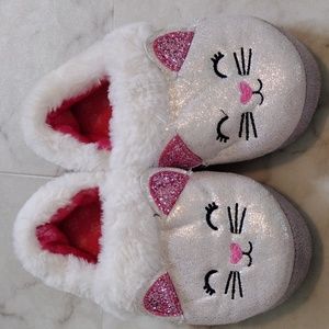 Wonder Nation slippers.